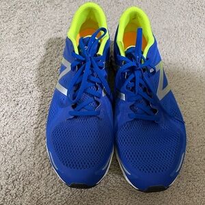 MENS NEW BALANCE SNEAKERS